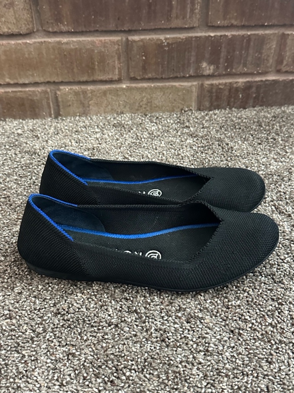 Rothy's The Flat Round Toe Black Knit Ballet Flats Blue Trim Size 7 - Picture 2 of 5